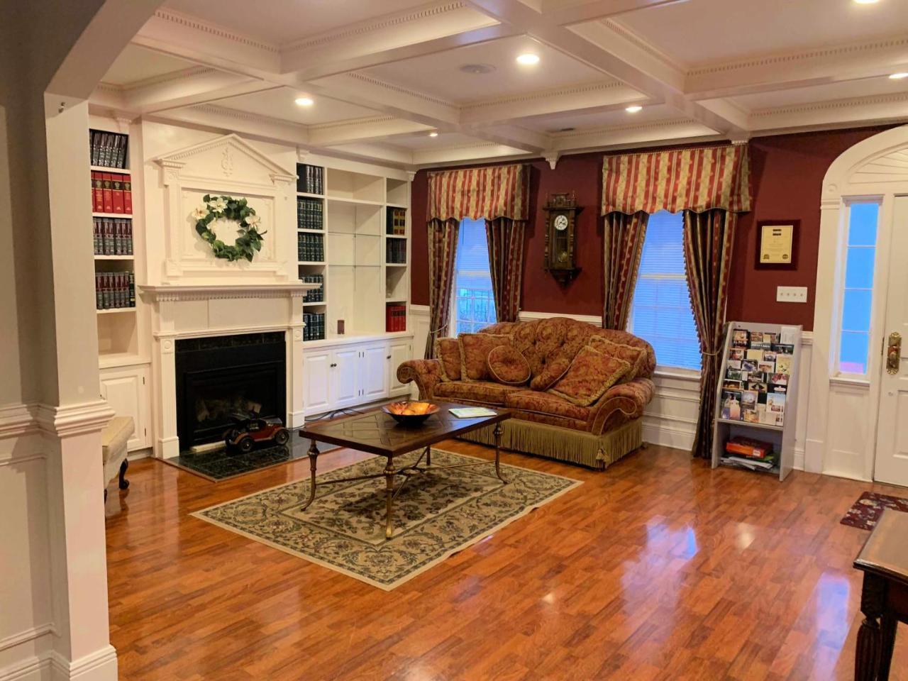 Bed and Breakfast The Lake Manor Morgantown Экстерьер фото